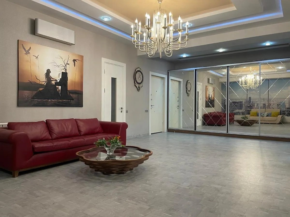 Megafun Lux Apartment Baku